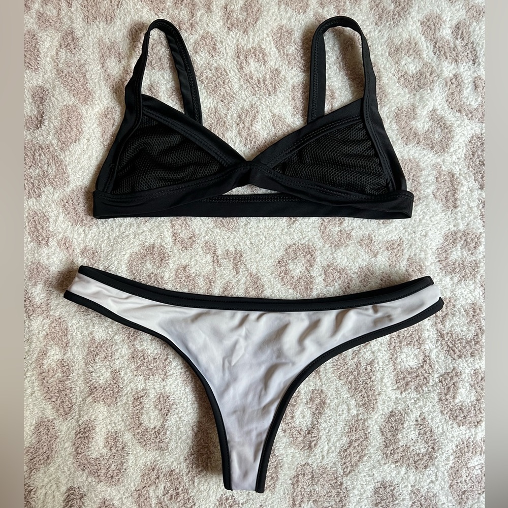 Coulbourne | Rêve Top and Dune Bottoms | Large Top | Medium Bottoms